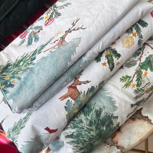 Pottery Barn CHRISTMAS IN THE COUNTRY King Size Christmas Sheets - Picture 9 of 17